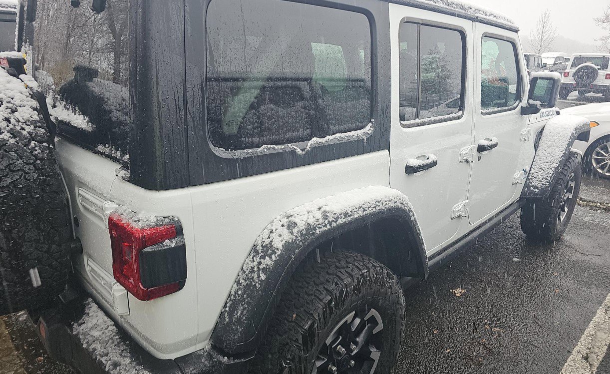 Used 2025 Jeep Wrangler Unlimited Rubicon 4xe w/ Safety Group image 4