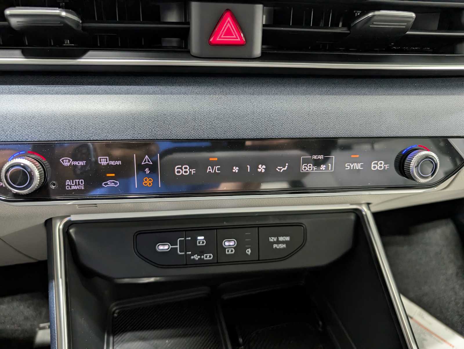 New 2026 Kia Carnival SX image 32