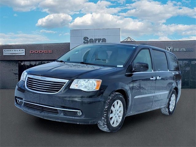 Used 2016 Chrysler Town & Country Touring w/ Driver Convenience Group image 3
