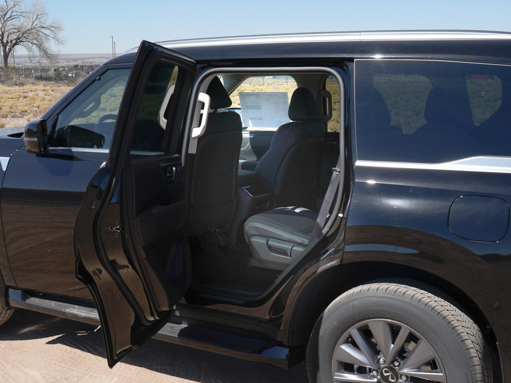 New 2026 INFINITI QX80 Pure w/ Cargo Package image 7