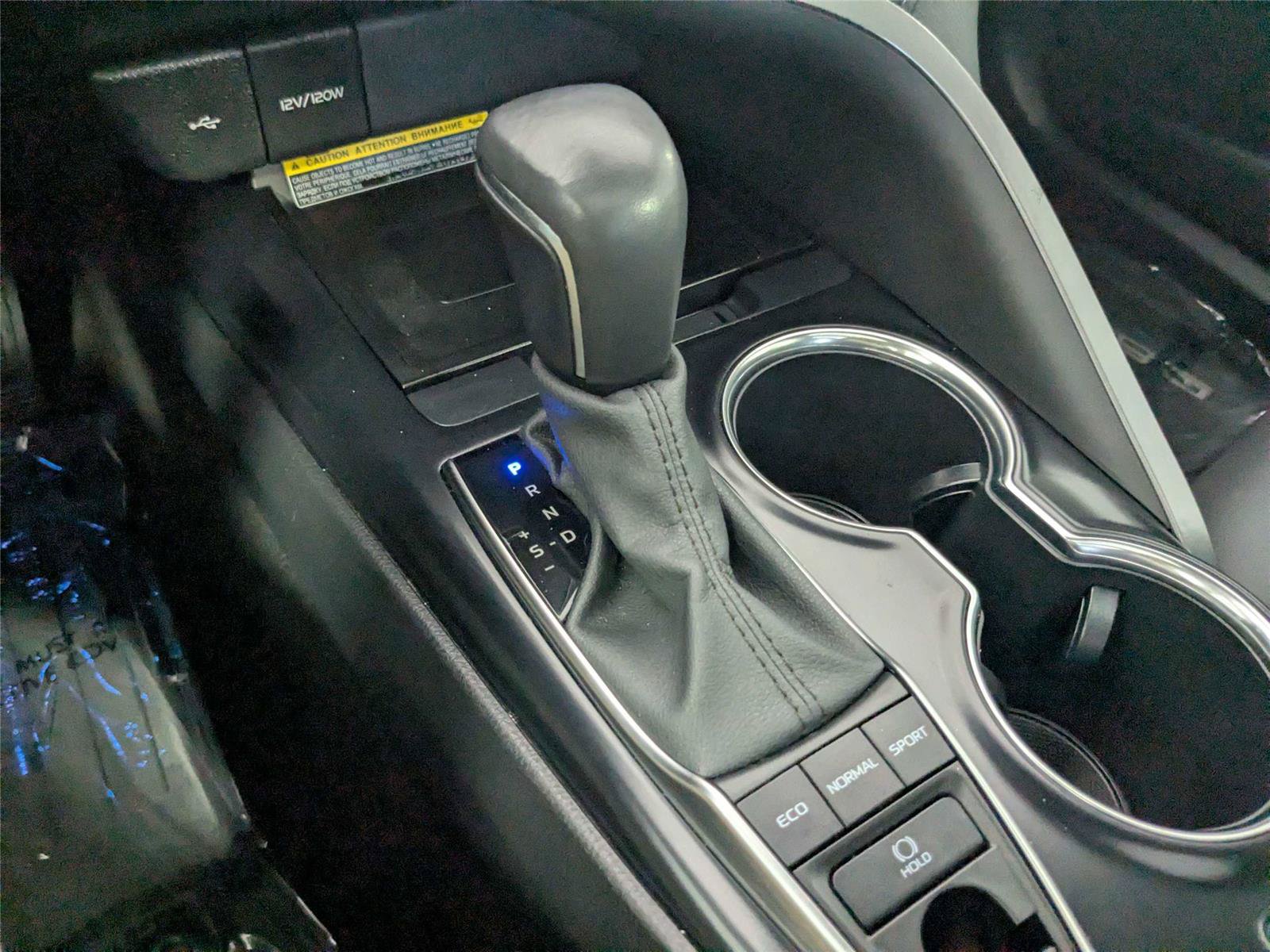 Certified 2020 Toyota Camry XSE FWD image 28