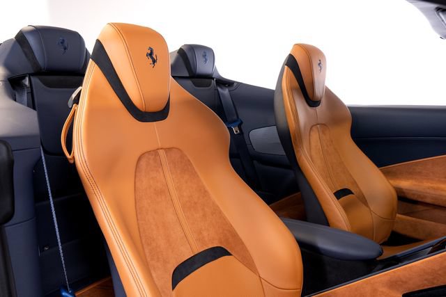 Used 2026 Ferrari Roma Spider RWD image 52