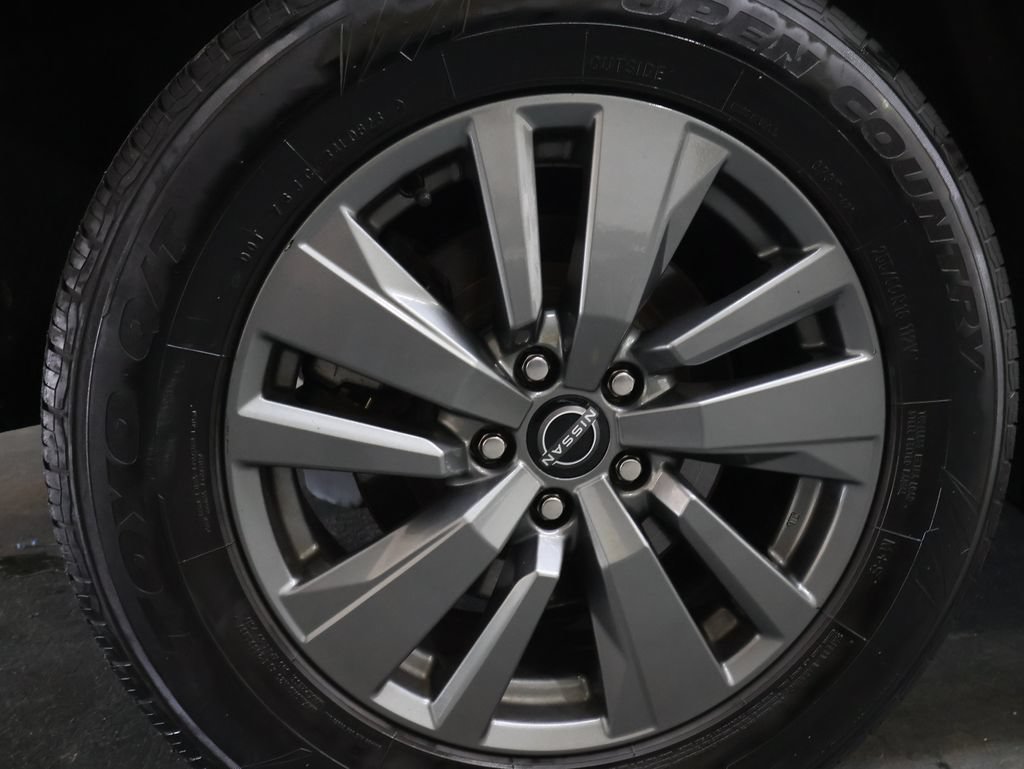 Used 2022 Nissan Pathfinder SV AWD/4WD image 34