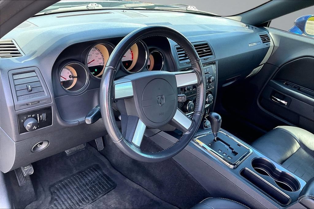Used 2010 Dodge Challenger R/T RWD image 14