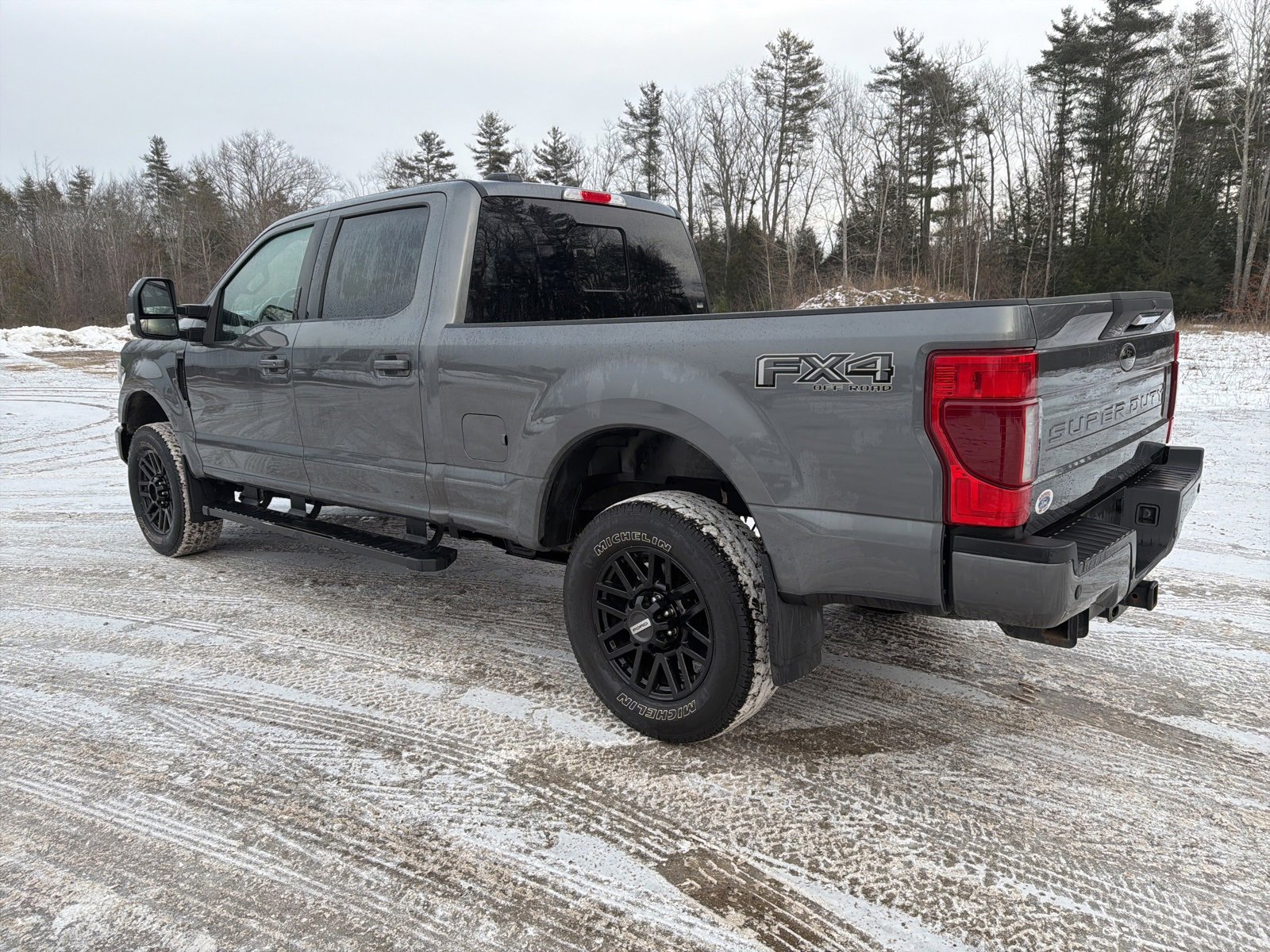 Certified 2022 Ford F250 Lariat w/ Black Appearance Package image 5