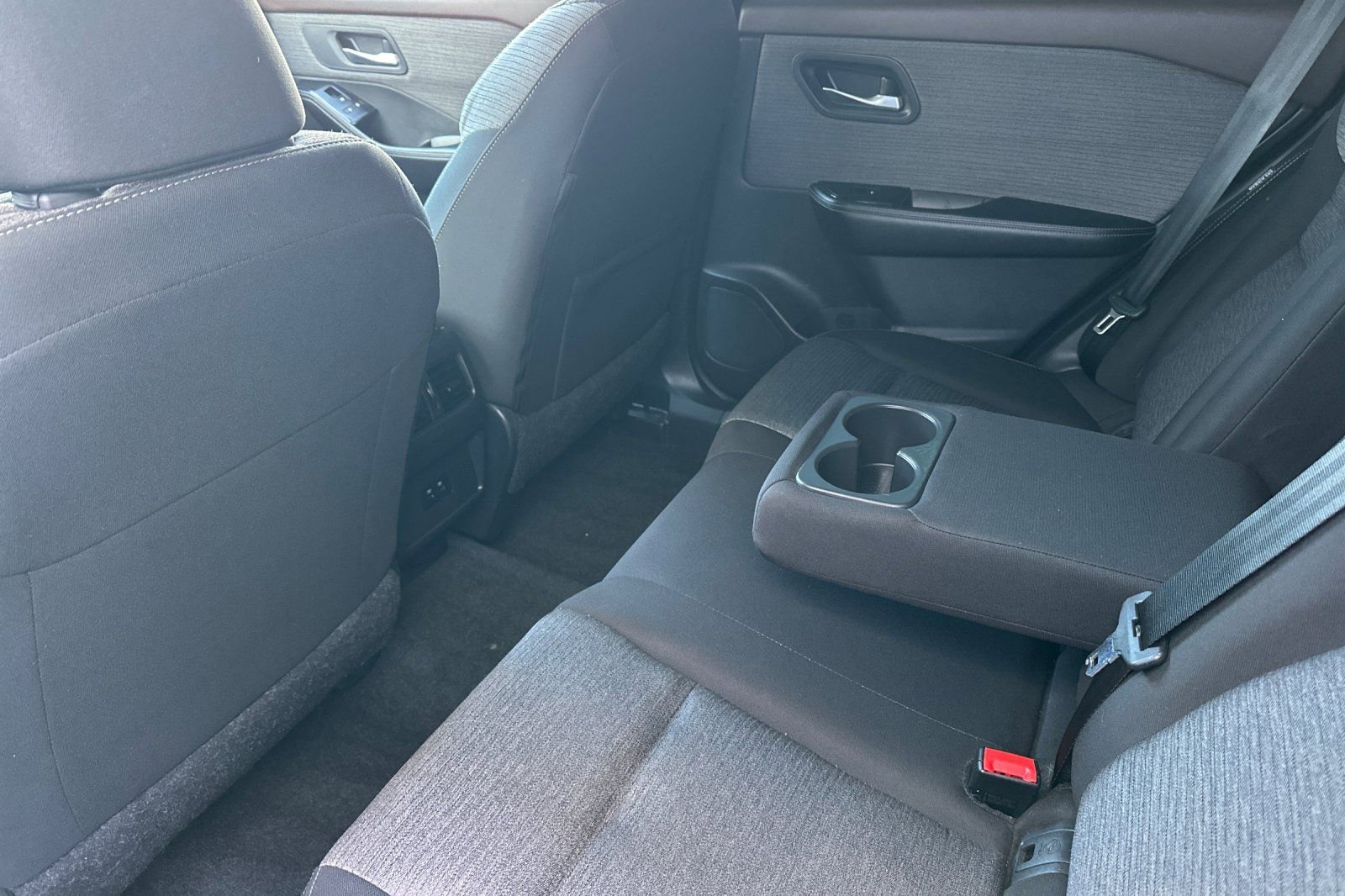 Certified 2023 Nissan Rogue SV image 13