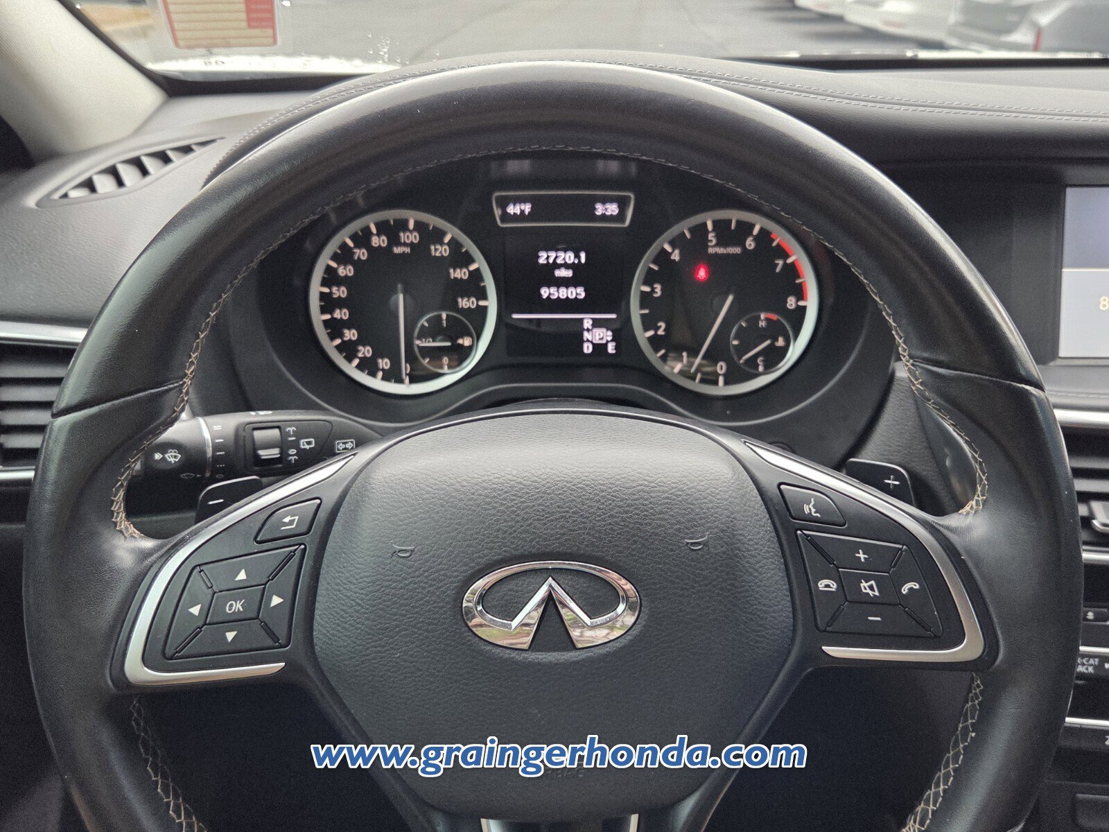 Used 2018 INFINITI QX30 image 24