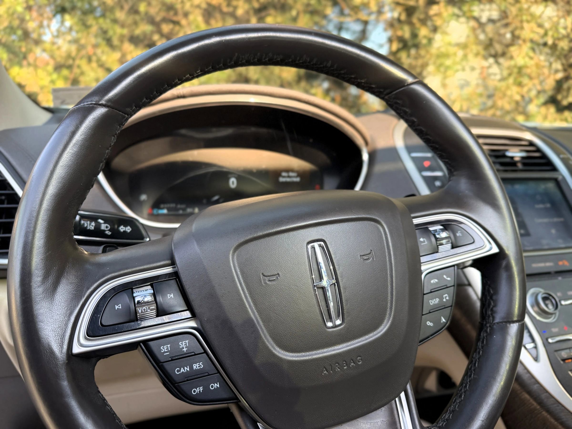 Used 2019 Lincoln Nautilus Reserve image 37