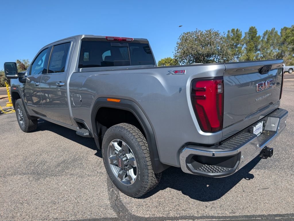 New 2026 GMC Sierra 2500 SLT AWD/4WD image 3