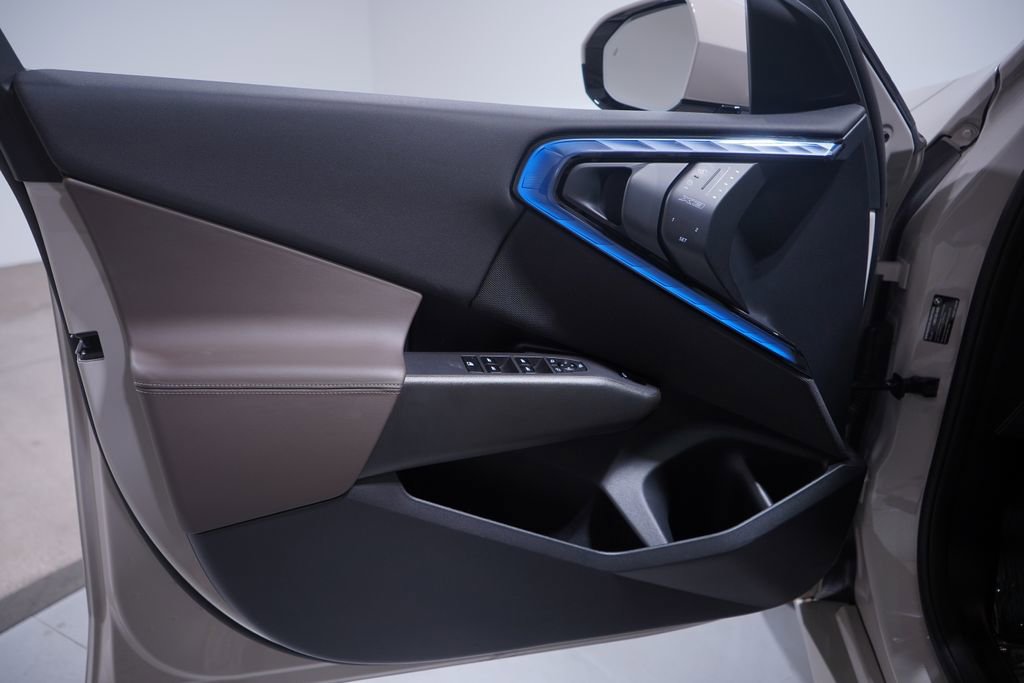 Used 2025 BMW X3 xDrive30i w/ M Sport Package image 16