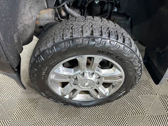 Used 2018 Chevrolet Silverado 2500 High Country w/ Duramax Plus Package image 32