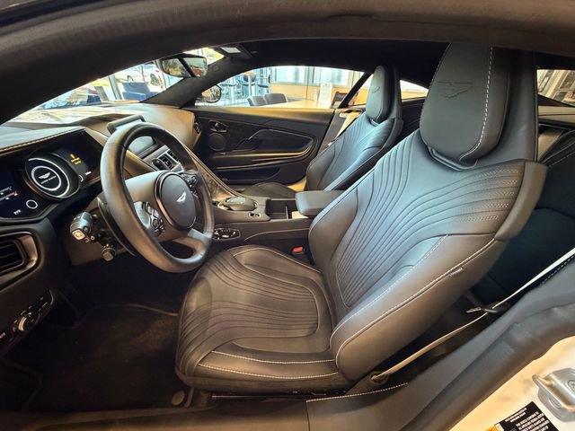 Used 2023 Aston Martin DB11 Coupe image 13
