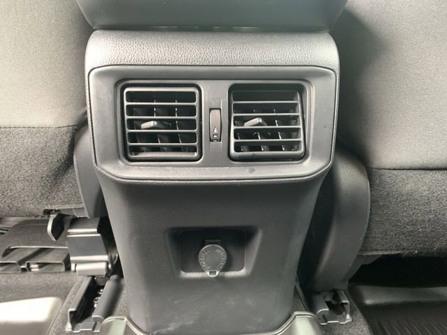Certified 2025 Toyota RAV4 LE AWD/4WD image 31
