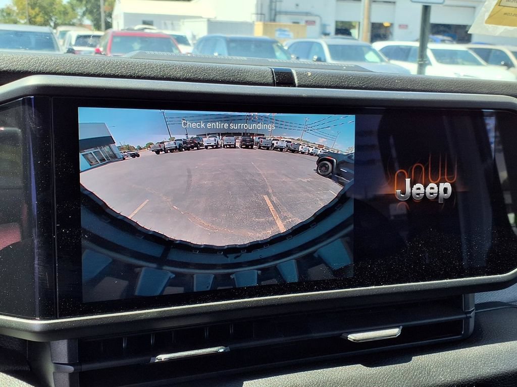 Used 2026 Jeep Wrangler Unlimited Sport AWD/4WD image 9