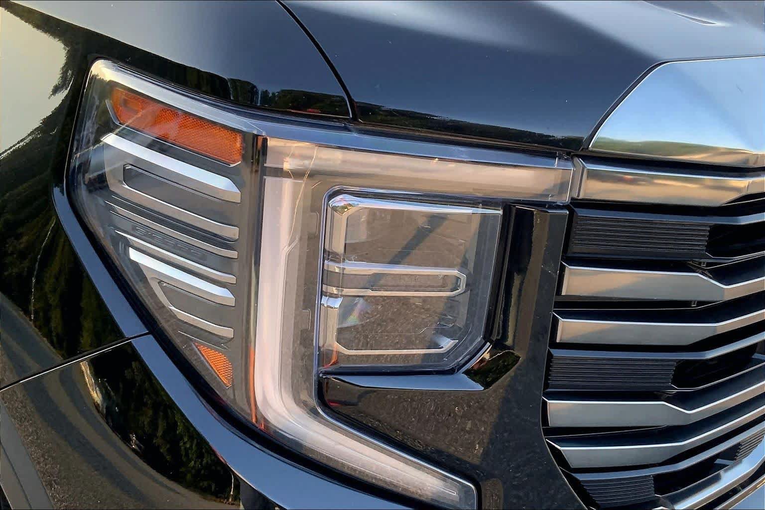 Used 2023 GMC Sierra 1500 AT4 w/ AT4 Premium Package AWD/4WD image 26