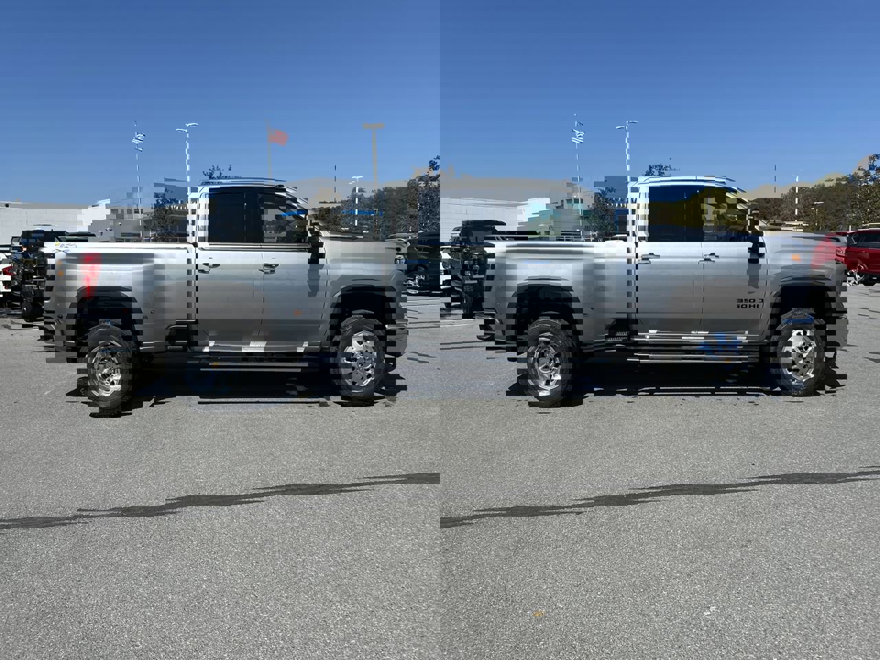 New 2026 Chevrolet Silverado 3500 LTZ w/ LTZ Convenience Package image 8