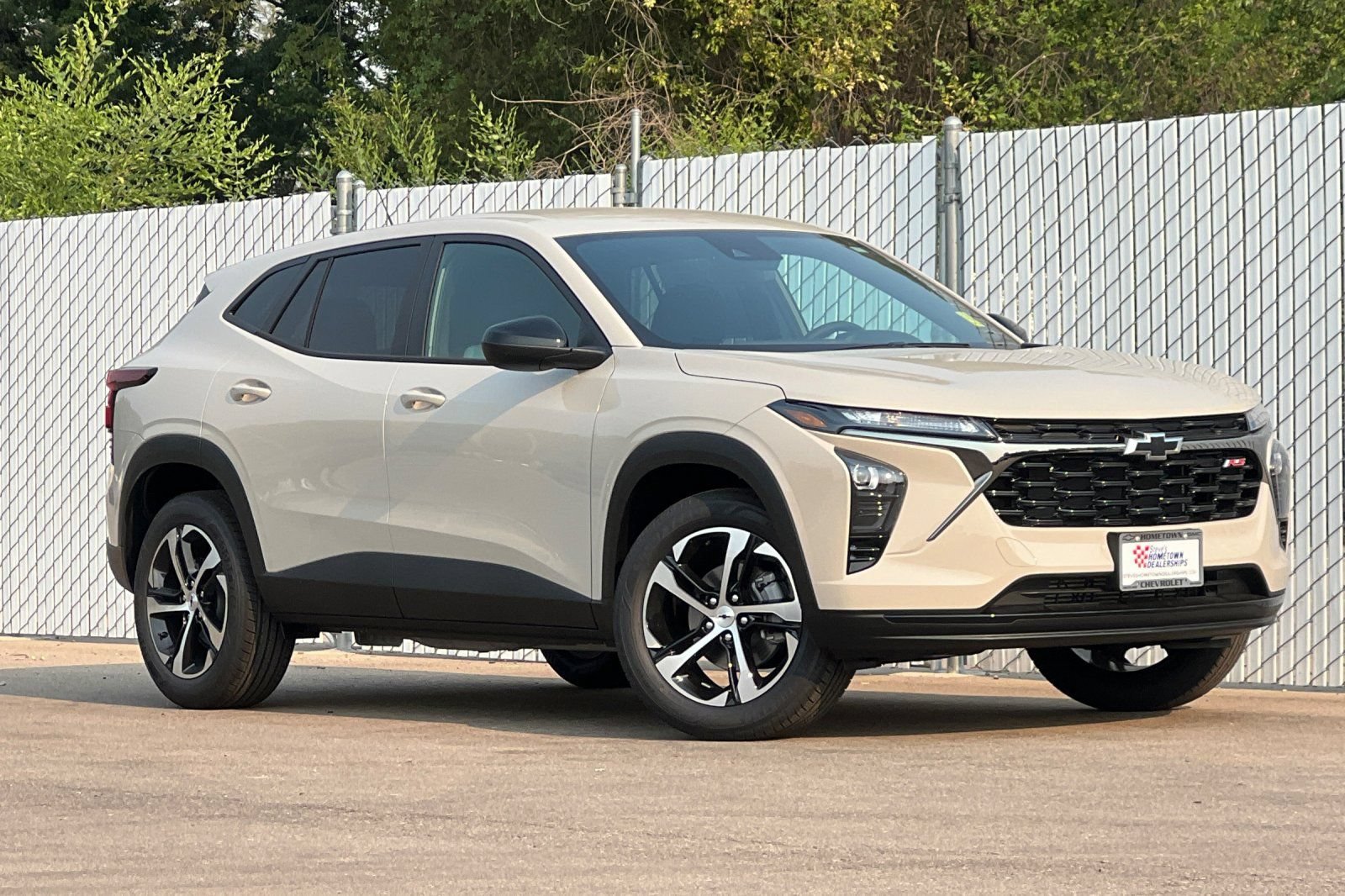 New 2026 Chevrolet Trax RS FWD image 2