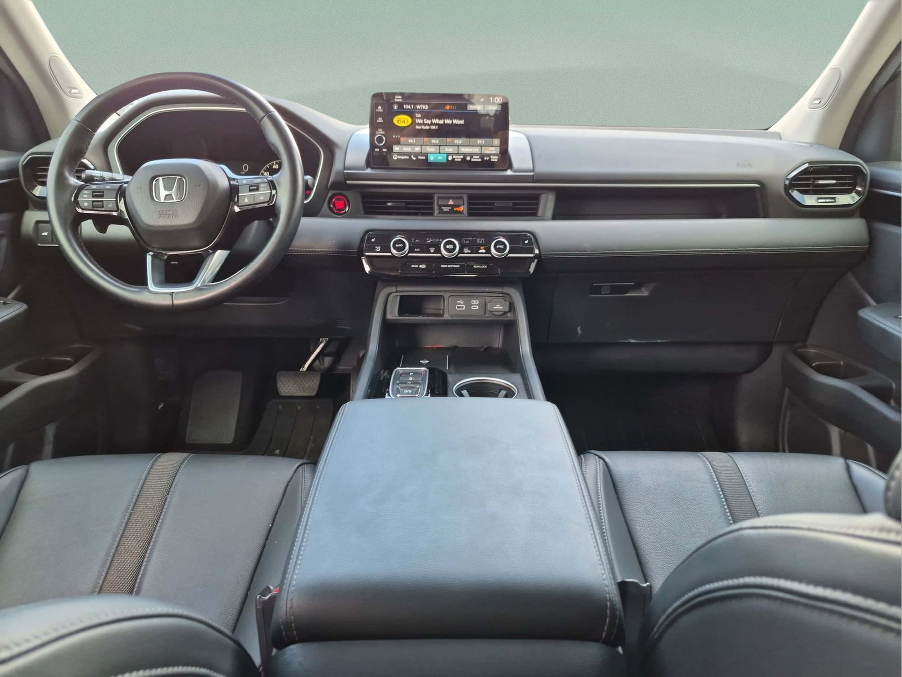 Used 2023 Honda Pilot Touring image 26