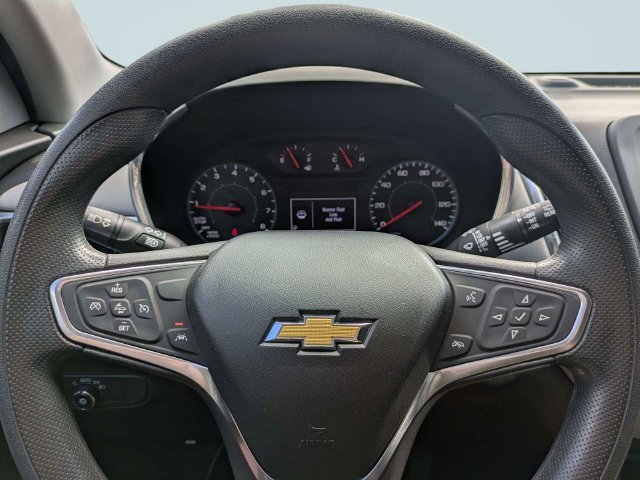 Used 2023 Chevrolet Equinox LS FWD image 28