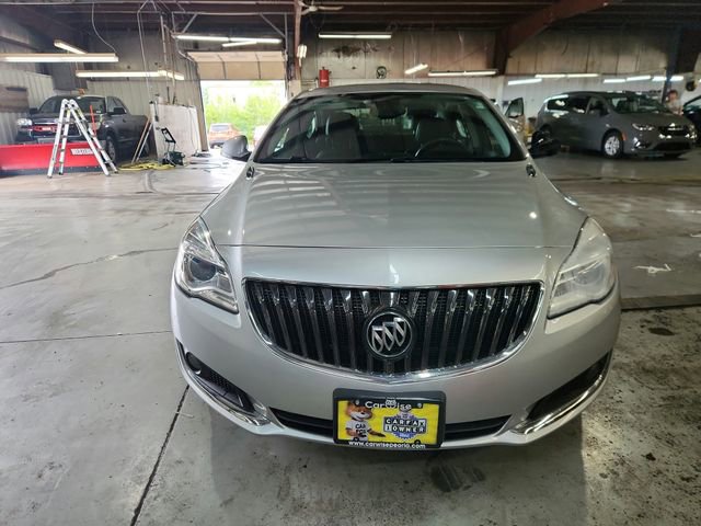 Used 2016 Buick Regal FWD image 2