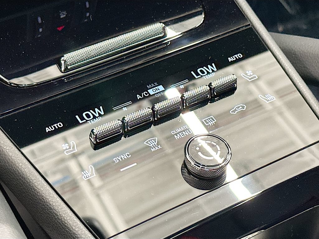 New 2026 Porsche Cayenne Coupe AWD/4WD image 23