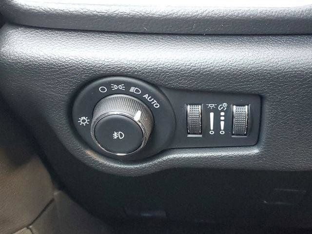 New 2026 Chrysler Pacifica Select w/ S Appearance Package FWD image 20