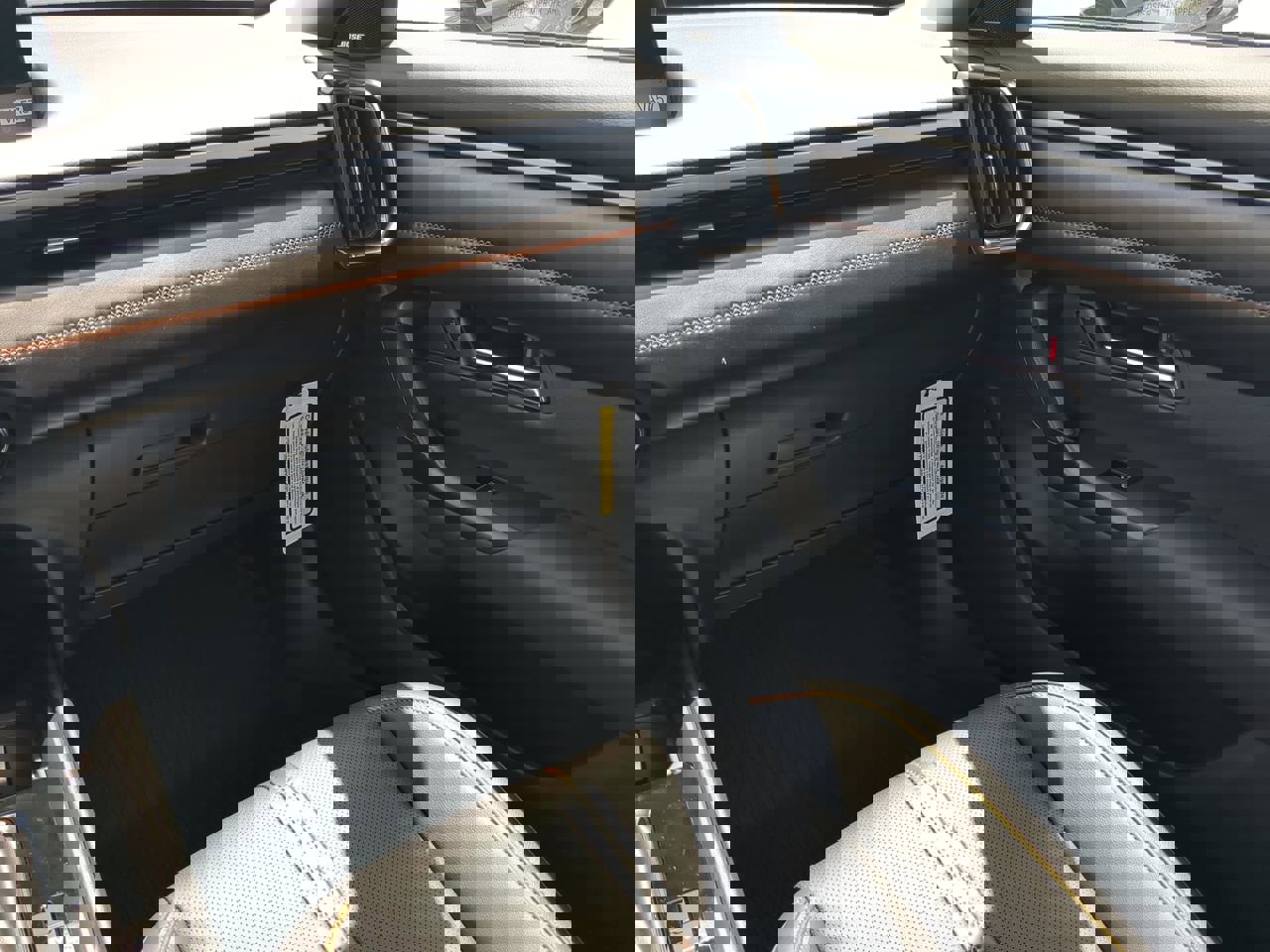 New 2025 MAZDA CX-50 2.5 Hybrid w/ Premium Plus Pkg image 15