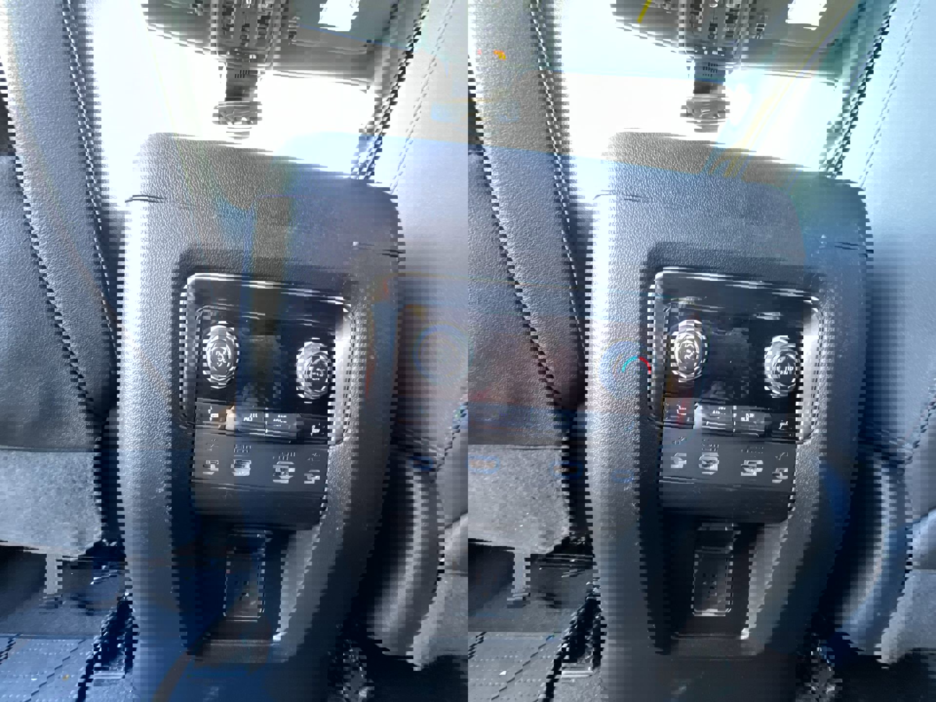 Certified 2023 Chevrolet Tahoe Z71 w/ Luxury Package image 22