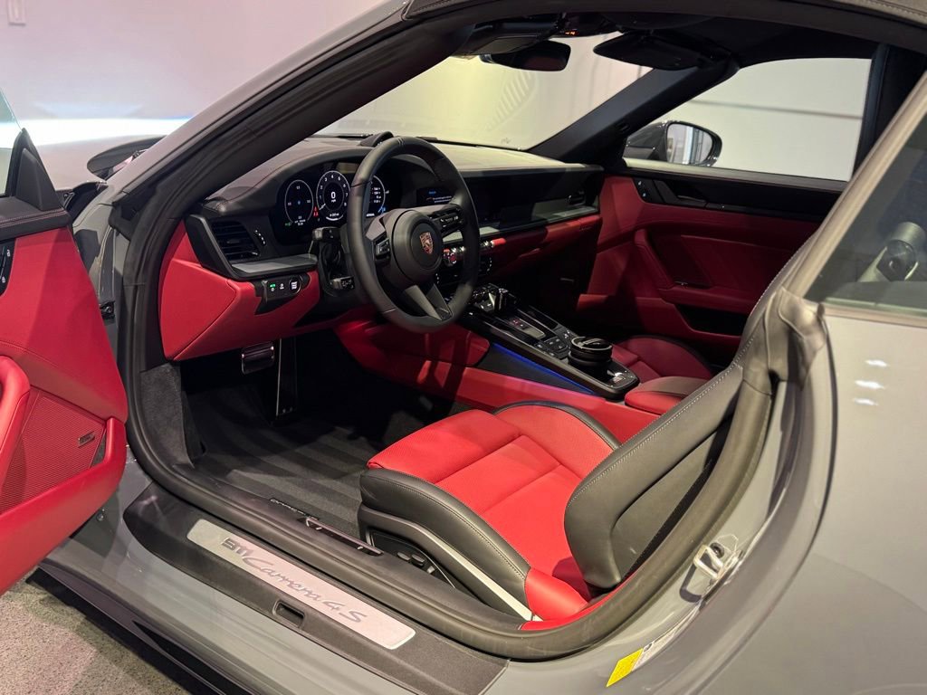 New 2026 Porsche 911 Carrera 4S image 4