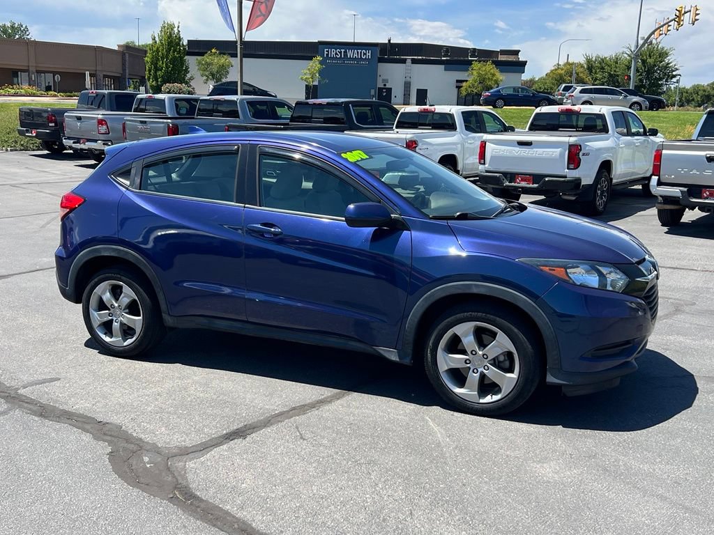 Used 2017 Honda HR-V LX image 6