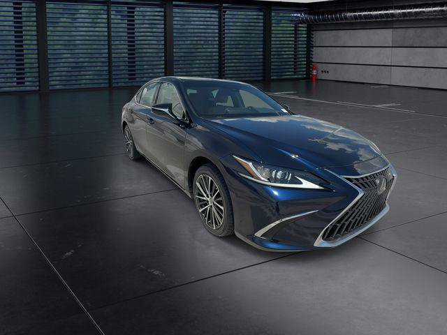 Certified 2024 Lexus ES 350 w/ Premium Package FWD image 2