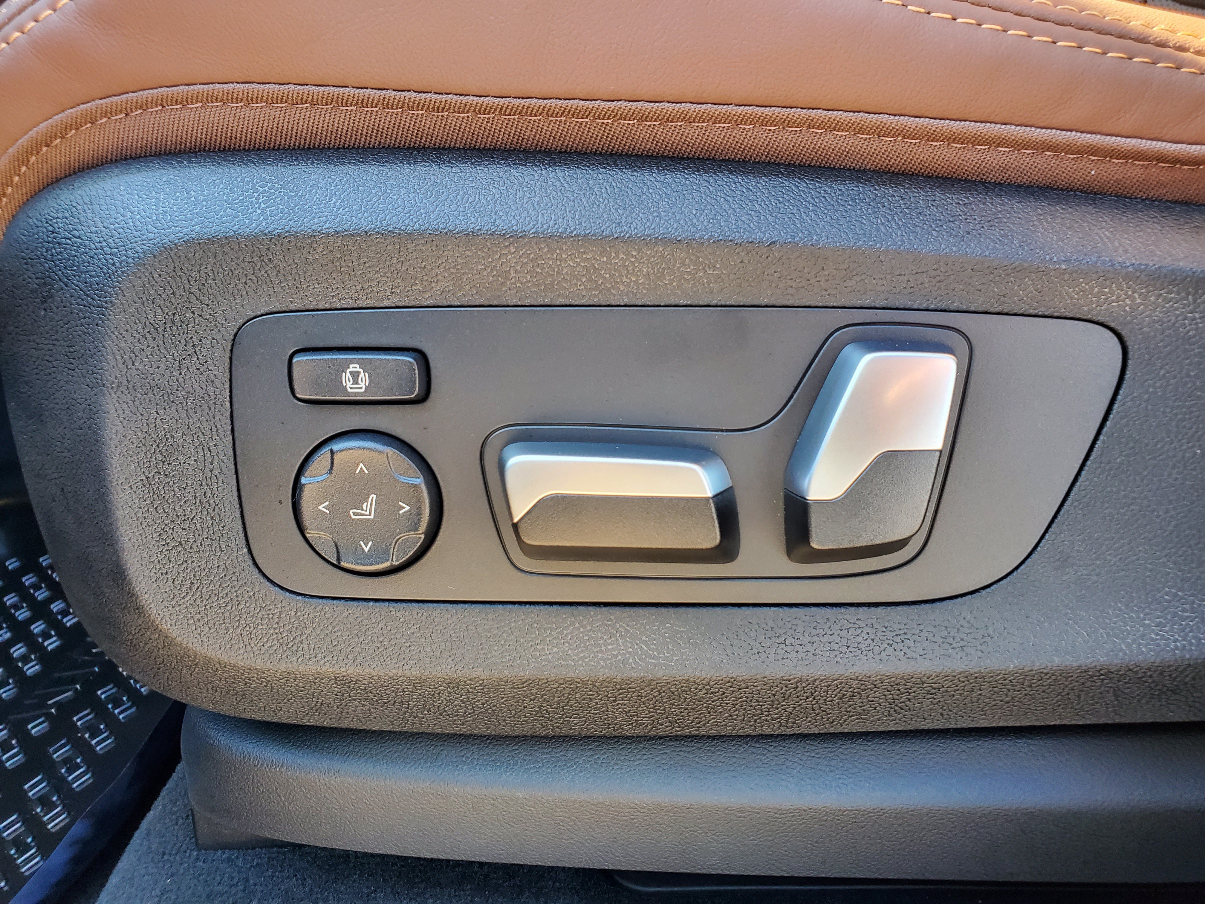 New 2026 BMW X5 xDrive40i w/ Premium Package AWD/4WD image 10