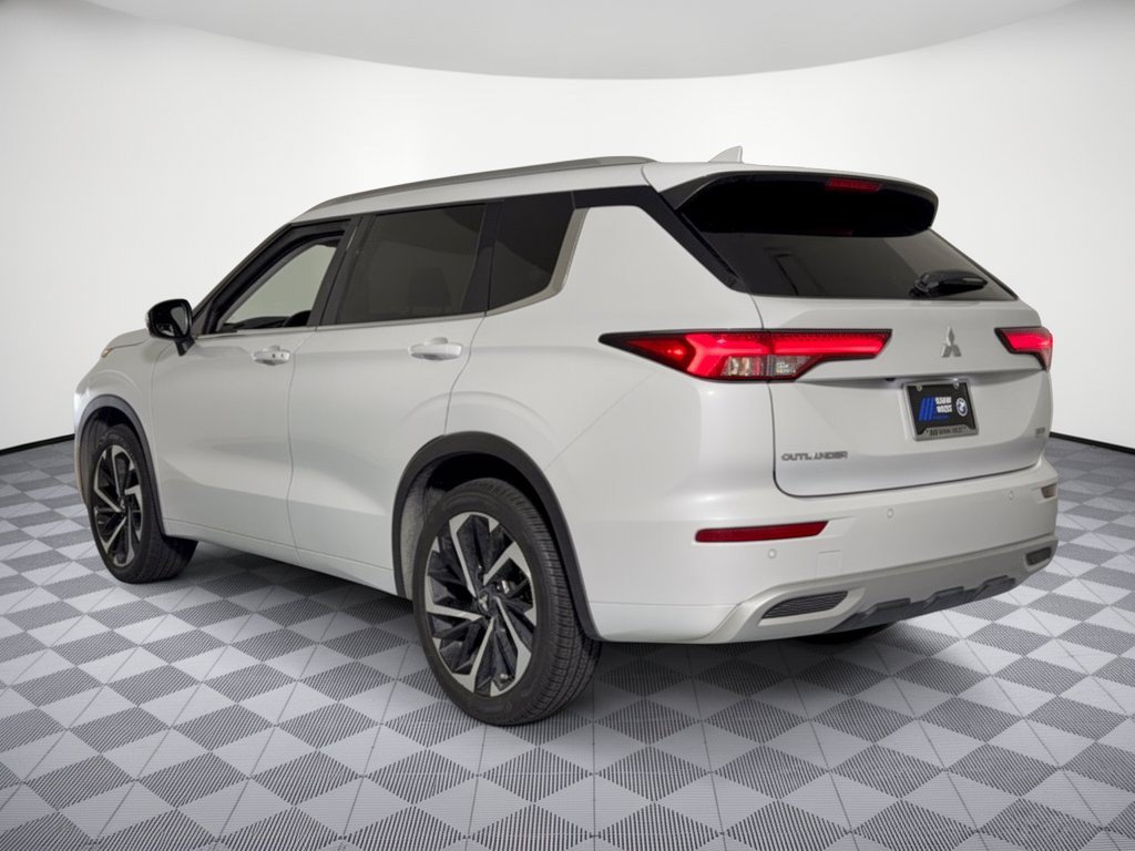 Used 2022 Mitsubishi Outlander SEL AWD/4WD image 3