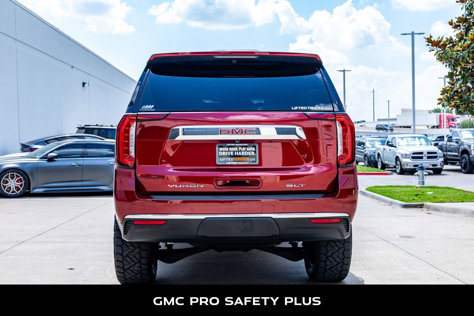Used 2022 GMC Yukon SLT w/ SLT Premium Package RWD image 8