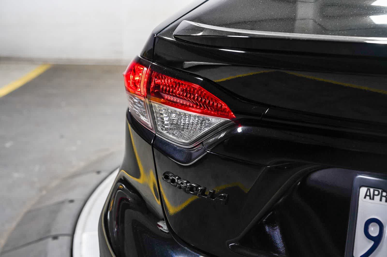 Certified 2025 Toyota Corolla SE FWD image 11