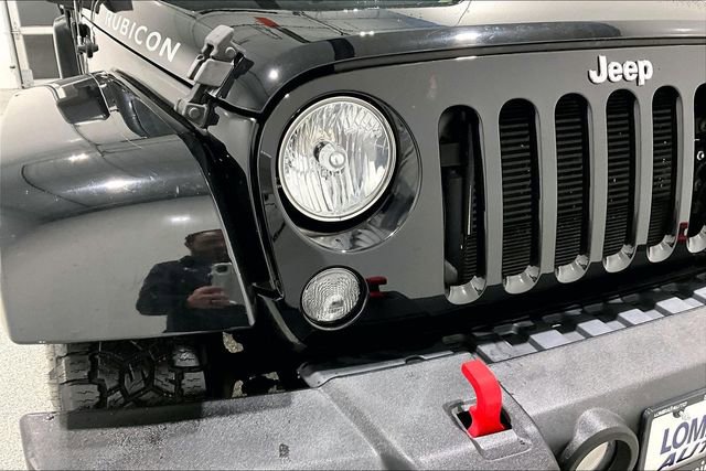 Used 2016 Jeep Wrangler Unlimited Rubicon w/ Connectivity Group image 33