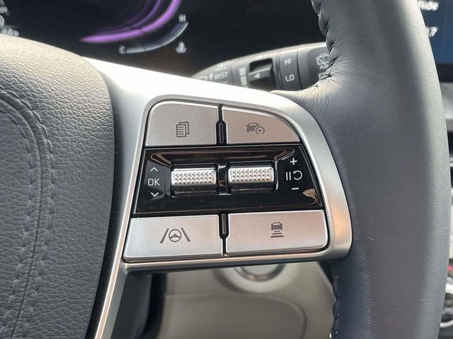 Used 2025 Kia Telluride EX w/ EX Captain's Chair Package image 23