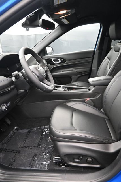 New 2026 Jeep Compass Limited AWD/4WD image 7