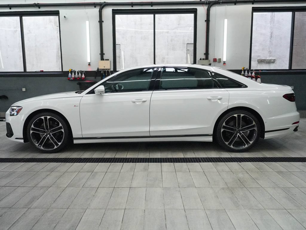 Used 2025 Audi A8 L 3.0T w/ Executive Package AWD/4WD image 4