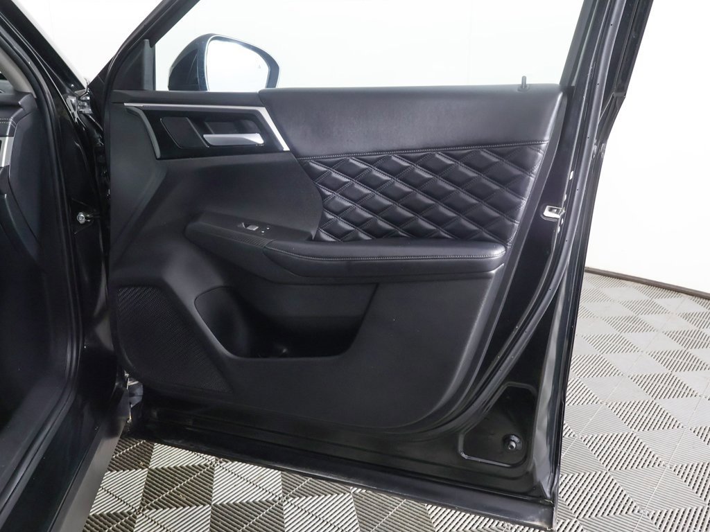 Used 2023 Mitsubishi Outlander SEL image 22