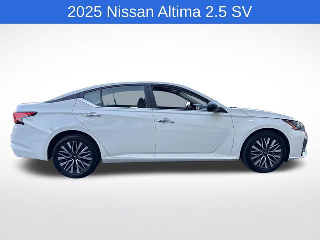 Used 2025 Nissan Altima 2.5 SV FWD image 6