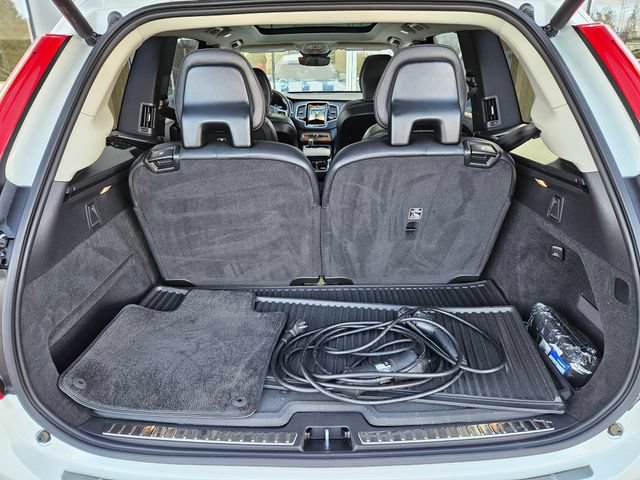 Certified 2025 Volvo XC90 T8 Plus w/ Protection Package Premier AWD/4WD image 12