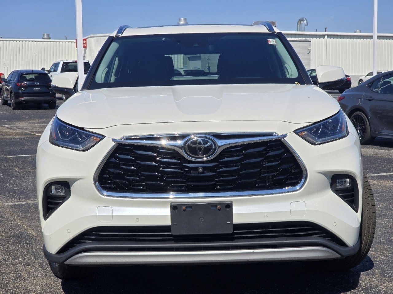 Used 2021 Toyota Highlander Platinum image 14