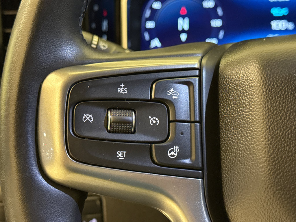 Used 2023 Chevrolet Silverado 1500 LT w/ Z71 Off-Road Package AWD/4WD image 29