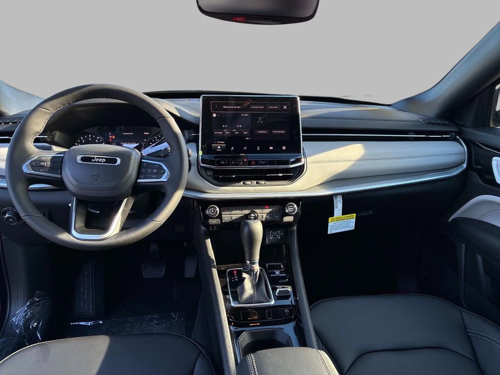 New 2026 Jeep Compass Limited image 8