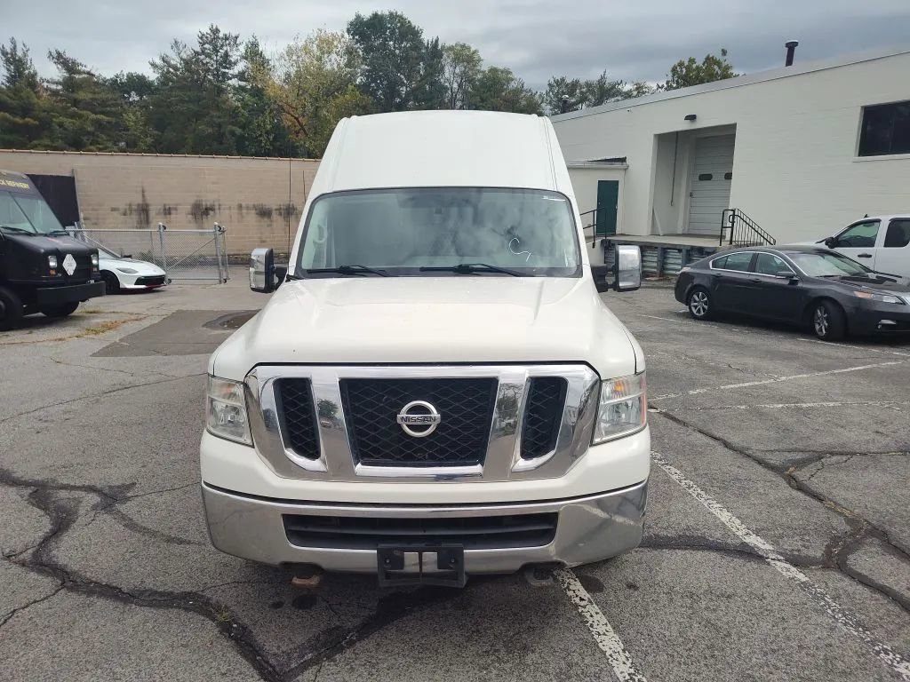 Used 2017 Nissan NV 3500 SL image 7