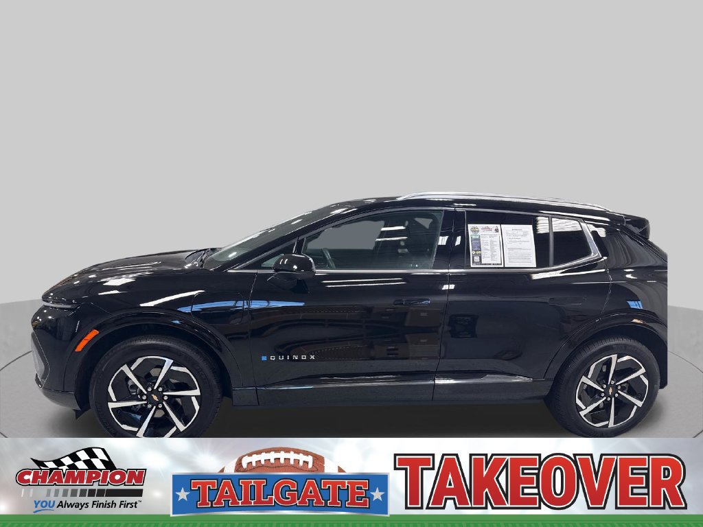Used 2024 Chevrolet Equinox EV LT AWD/4WD image 2