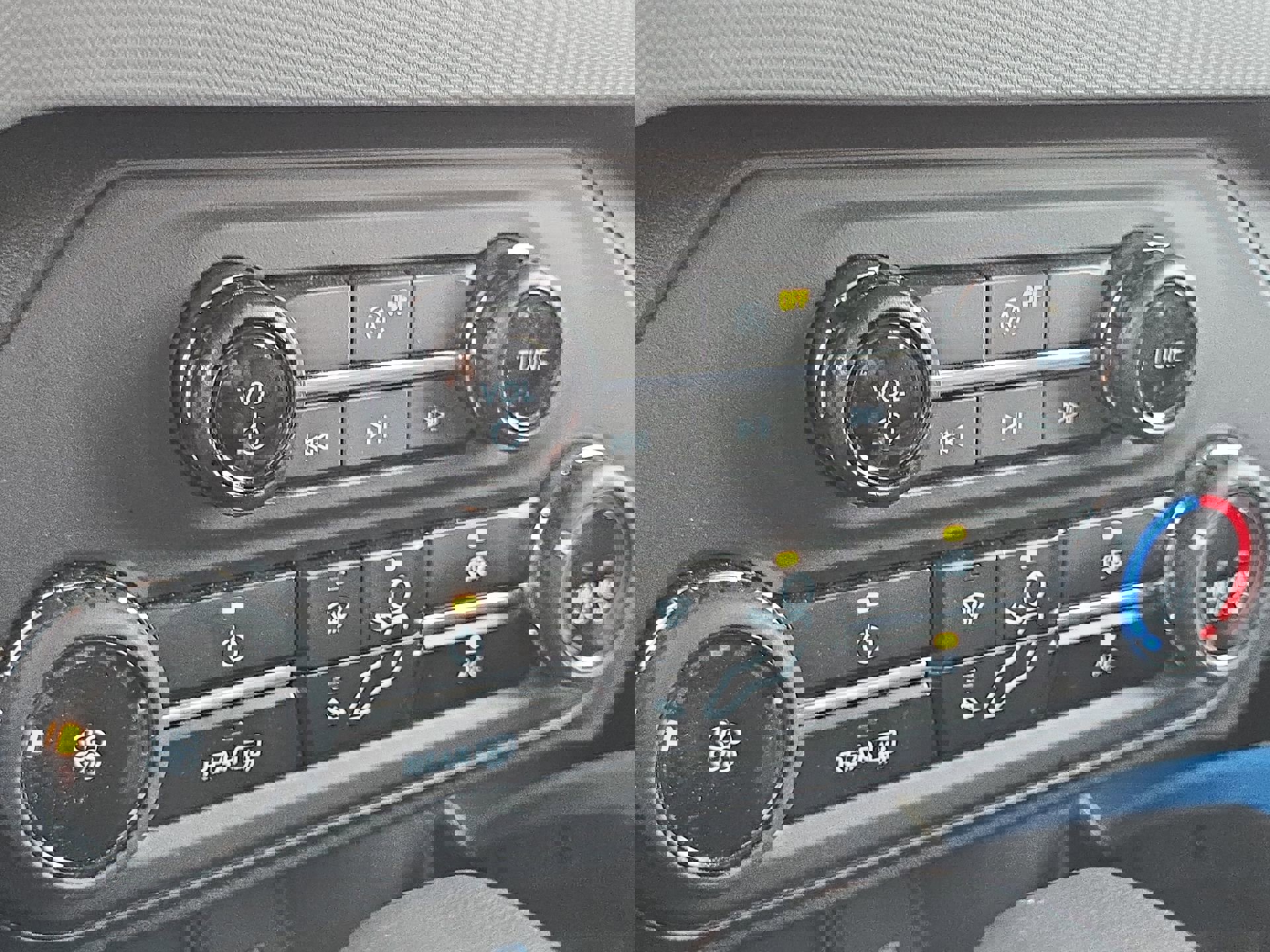 Used 2023 Ford Bronco Black Diamond image 17