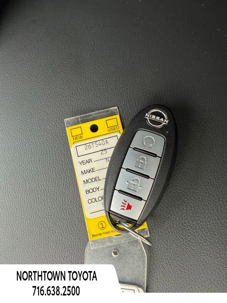 Used 2025 Nissan Frontier SV w/ SV Convenience Package AWD/4WD image 28