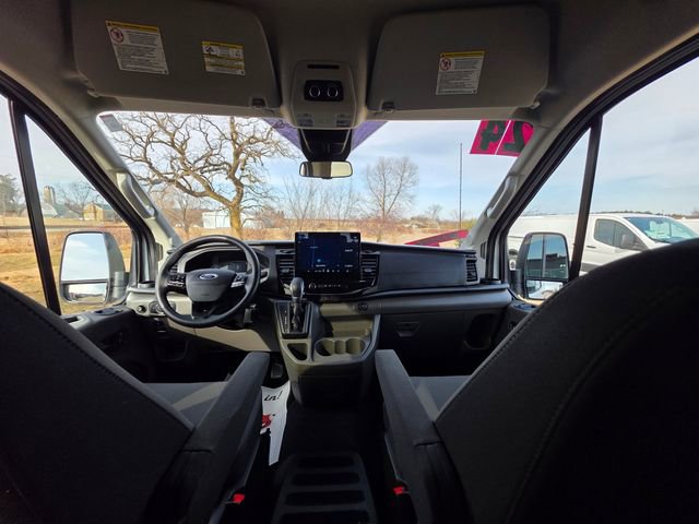 Used 2024 Ford Transit 350 XLT image 32